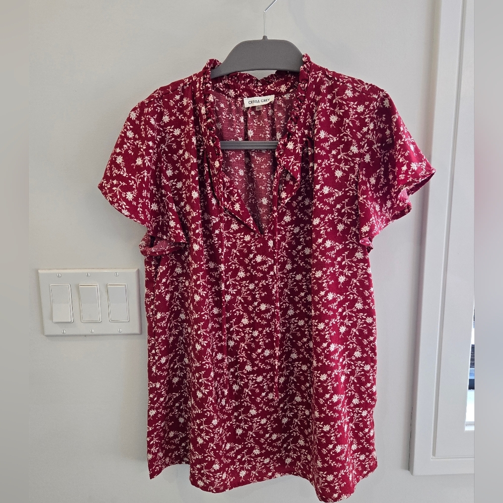 Chic Floral Blouse